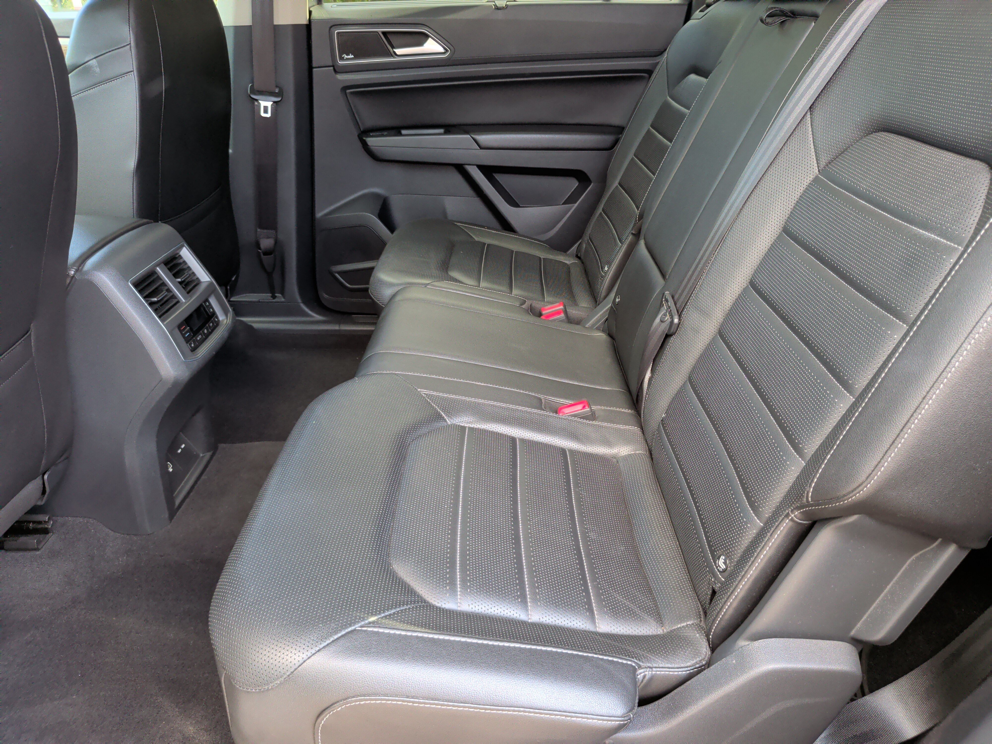 Used 2018 Volkswagen Atlas SEL Premium AWD/4WD image 37