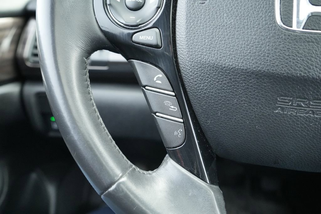 Used 2016 Honda Accord Touring image 28