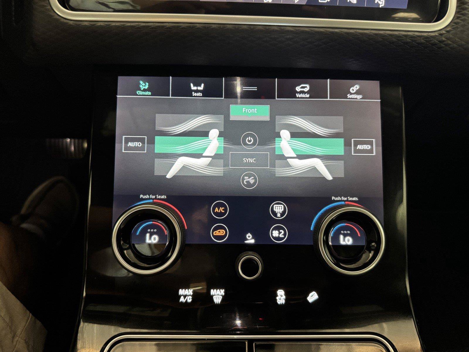 Used 2019 Land Rover Range Rover Velar R-Dynamic SE AWD/4WD image 21
