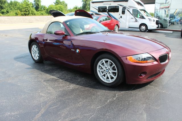 Used 2004 BMW Z4 2.5i RWD image 11