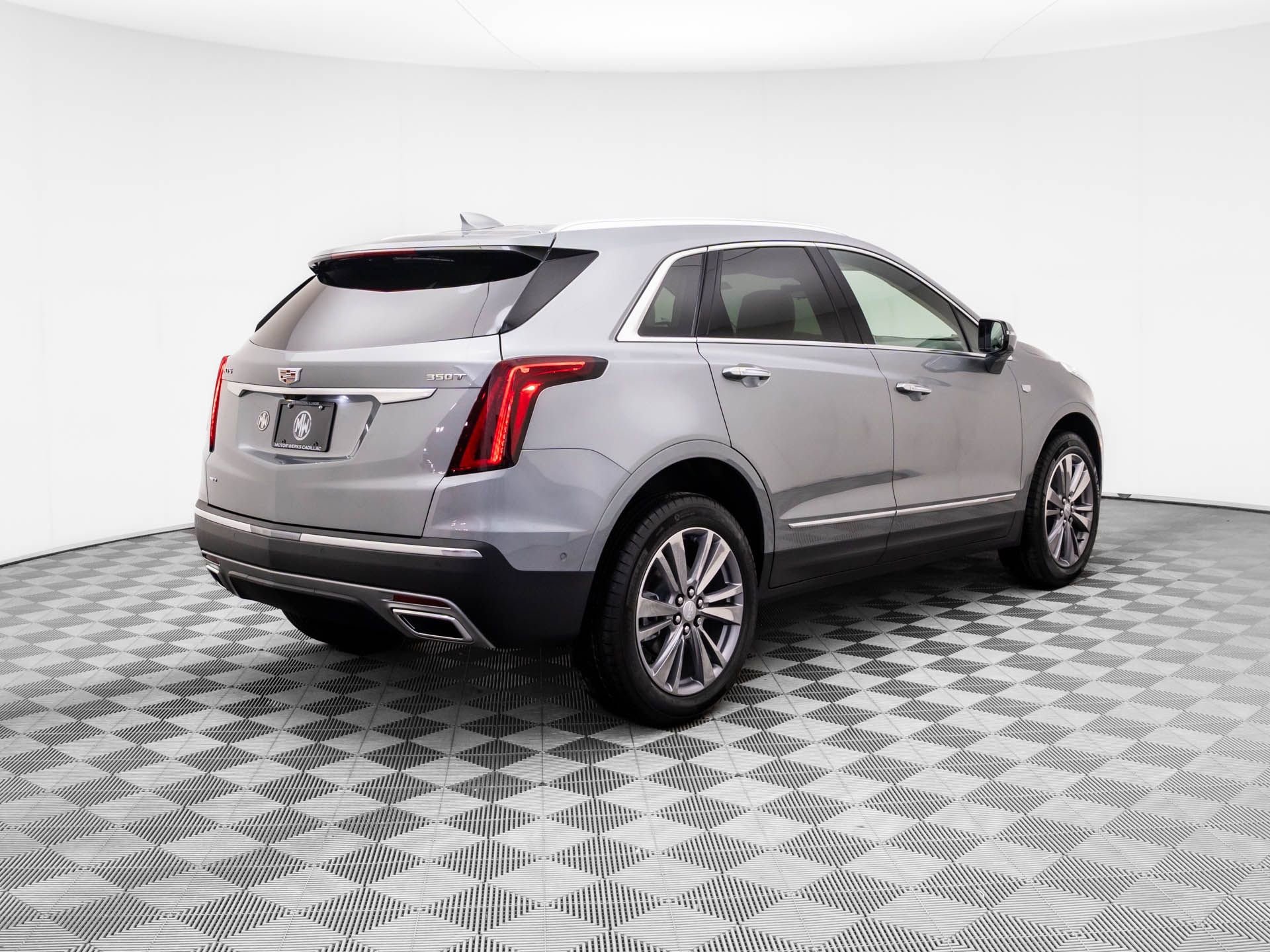 New 2026 Cadillac XT5 Premium Luxury w/ LPO, Floor Liner Package image 6