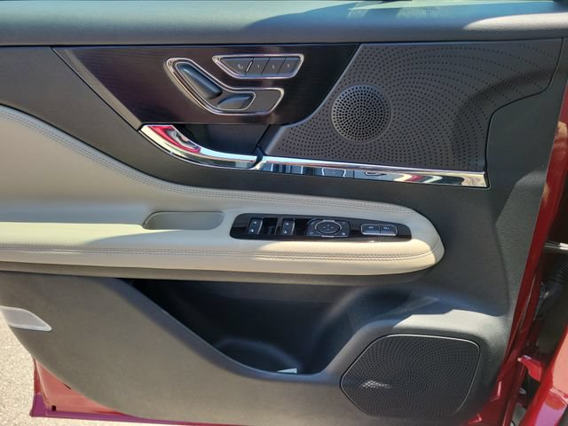 Certified 2025 Lincoln Corsair FWD image 14