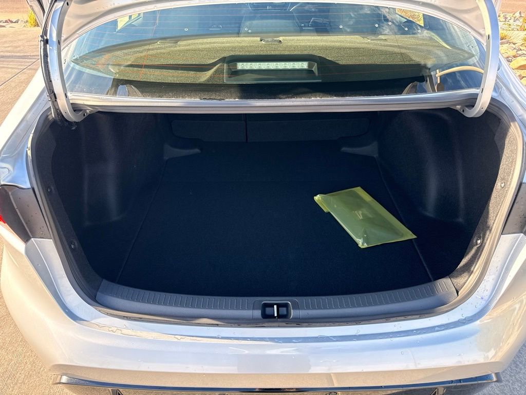 Used 2026 Toyota Corolla SE FWD image 22