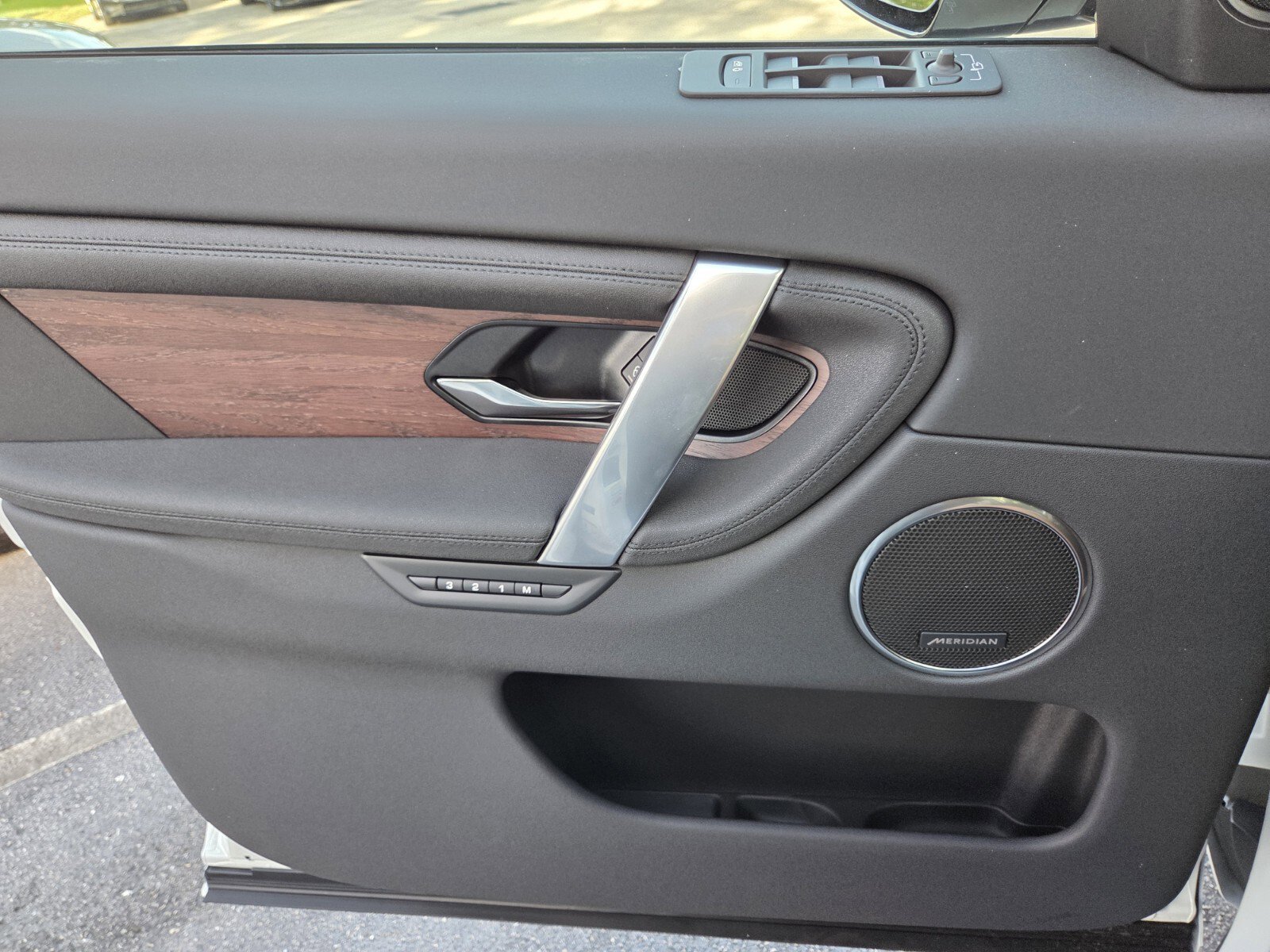 New 2025 Land Rover Discovery Sport S AWD/4WD image 23