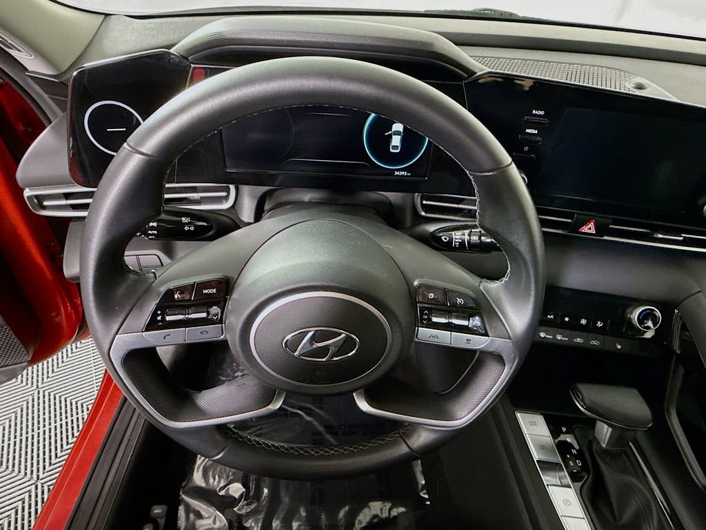 Certified 2022 Hyundai Elantra SEL w/ Convenience + Premium Package FWD image 21