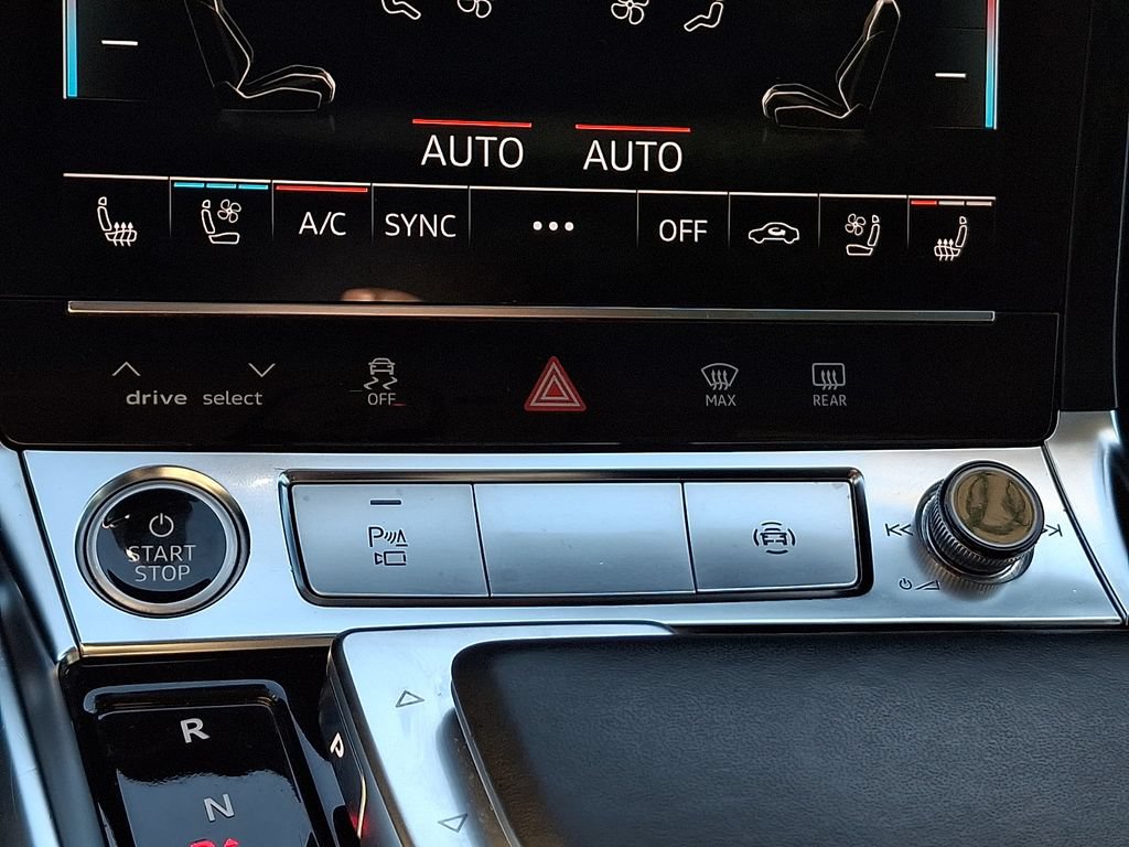 Certified 2023 Audi e-tron Premium Plus w/ Premium Plus Package AWD/4WD image 27