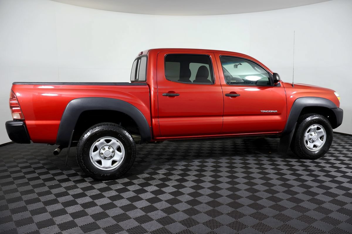 Used 2014 Toyota Tacoma 4x4 Double Cab w/ Convenience Package image 7