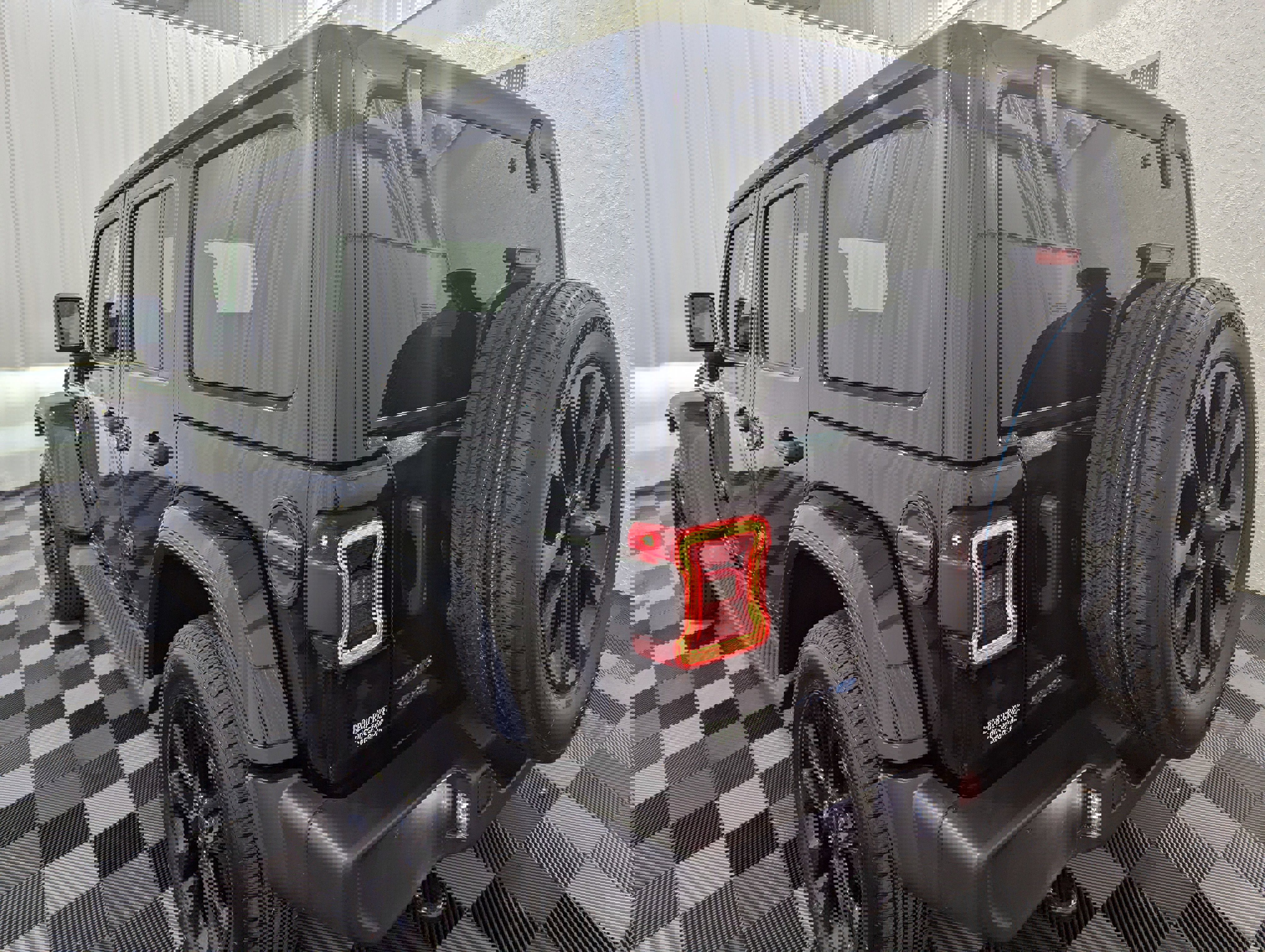 Used 2025 Jeep Wrangler Unlimited Sahara image 8