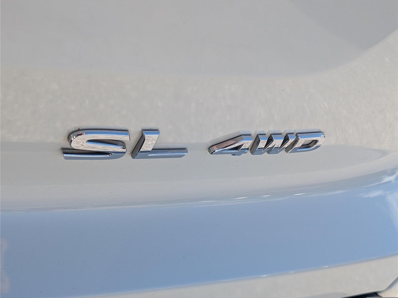 Used 2024 Nissan Pathfinder SL AWD/4WD image 9