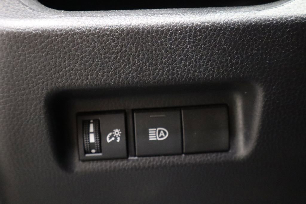 Used 2024 Toyota RAV4 XLE image 18