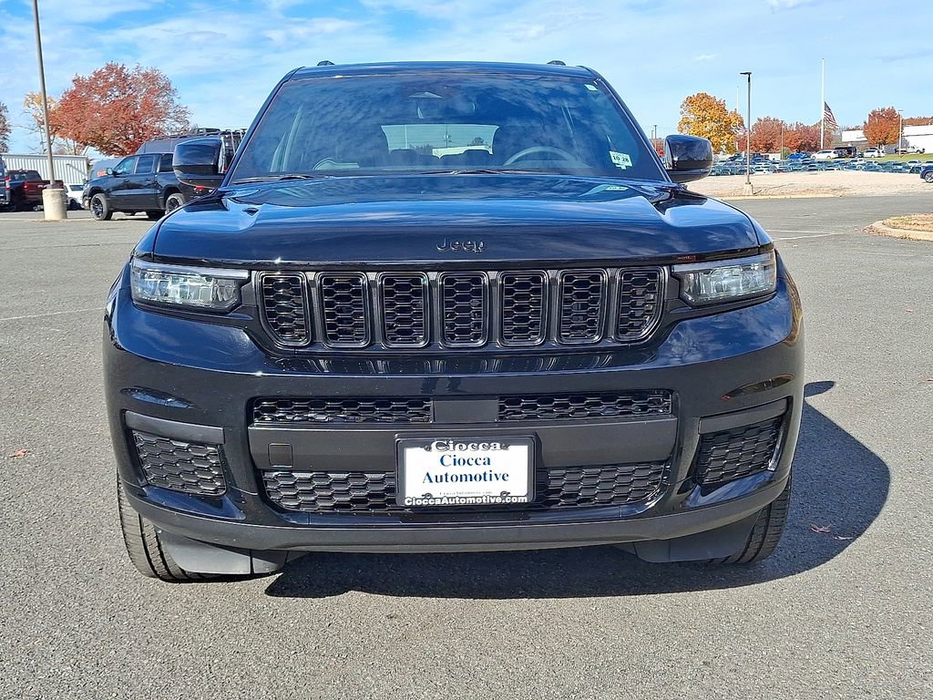 Used 2023 Jeep Grand Cherokee L Altitude image 5
