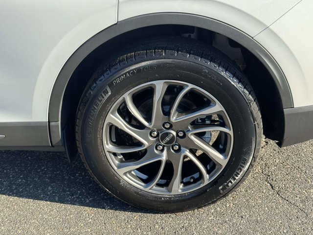 Used 2022 Lincoln Corsair AWD w/ Equipment Group 101A image 11