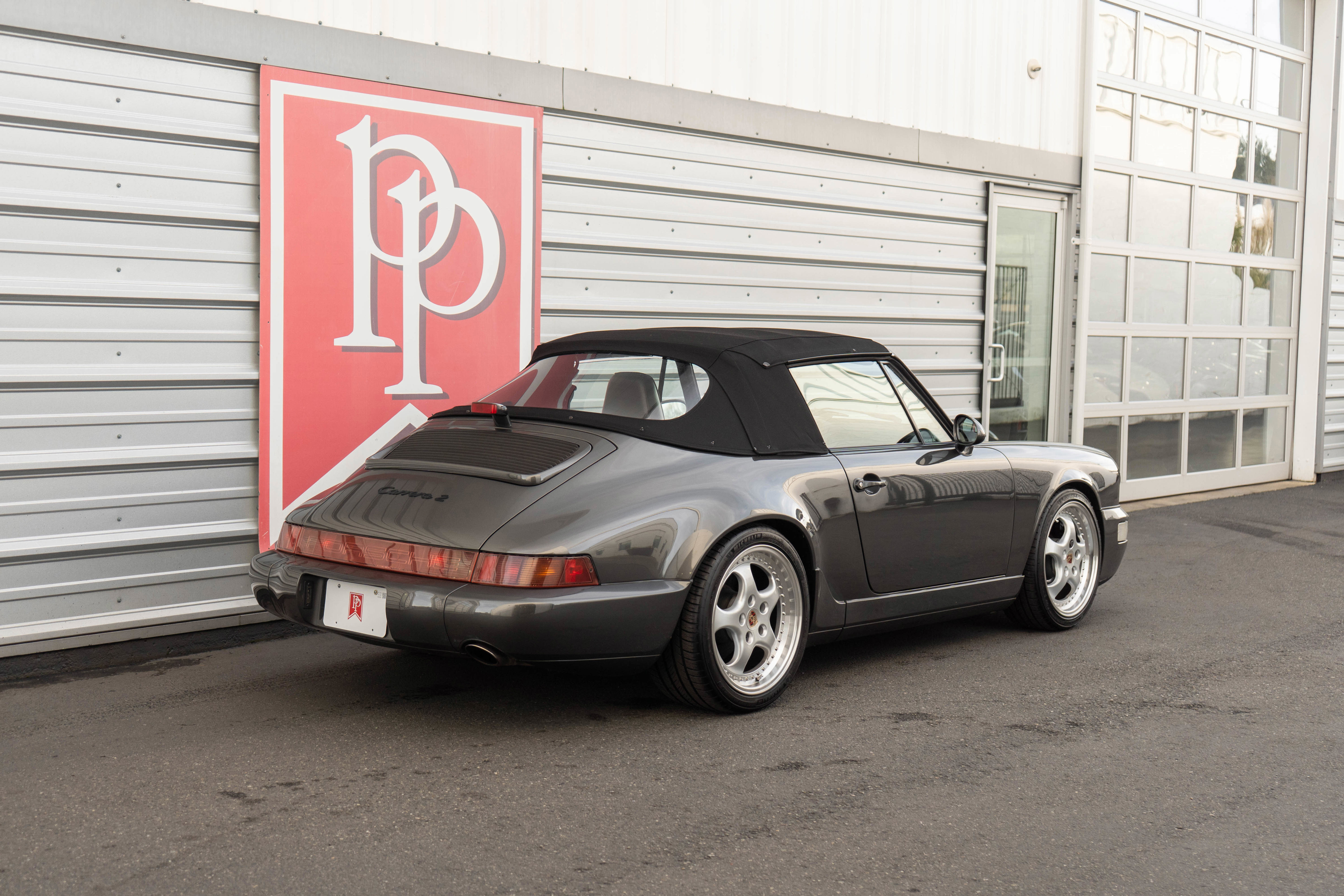 Used 1992 Porsche 911 Carrera RWD image 38