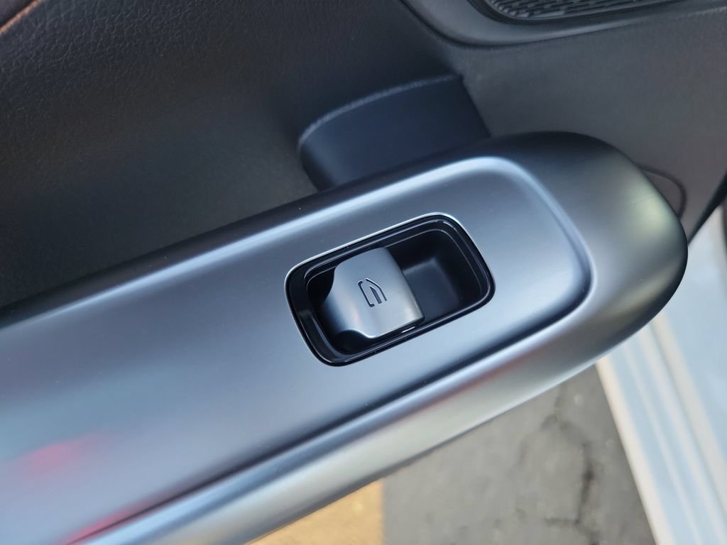 Used 2023 Mercedes-Benz C 300 Sedan image 19