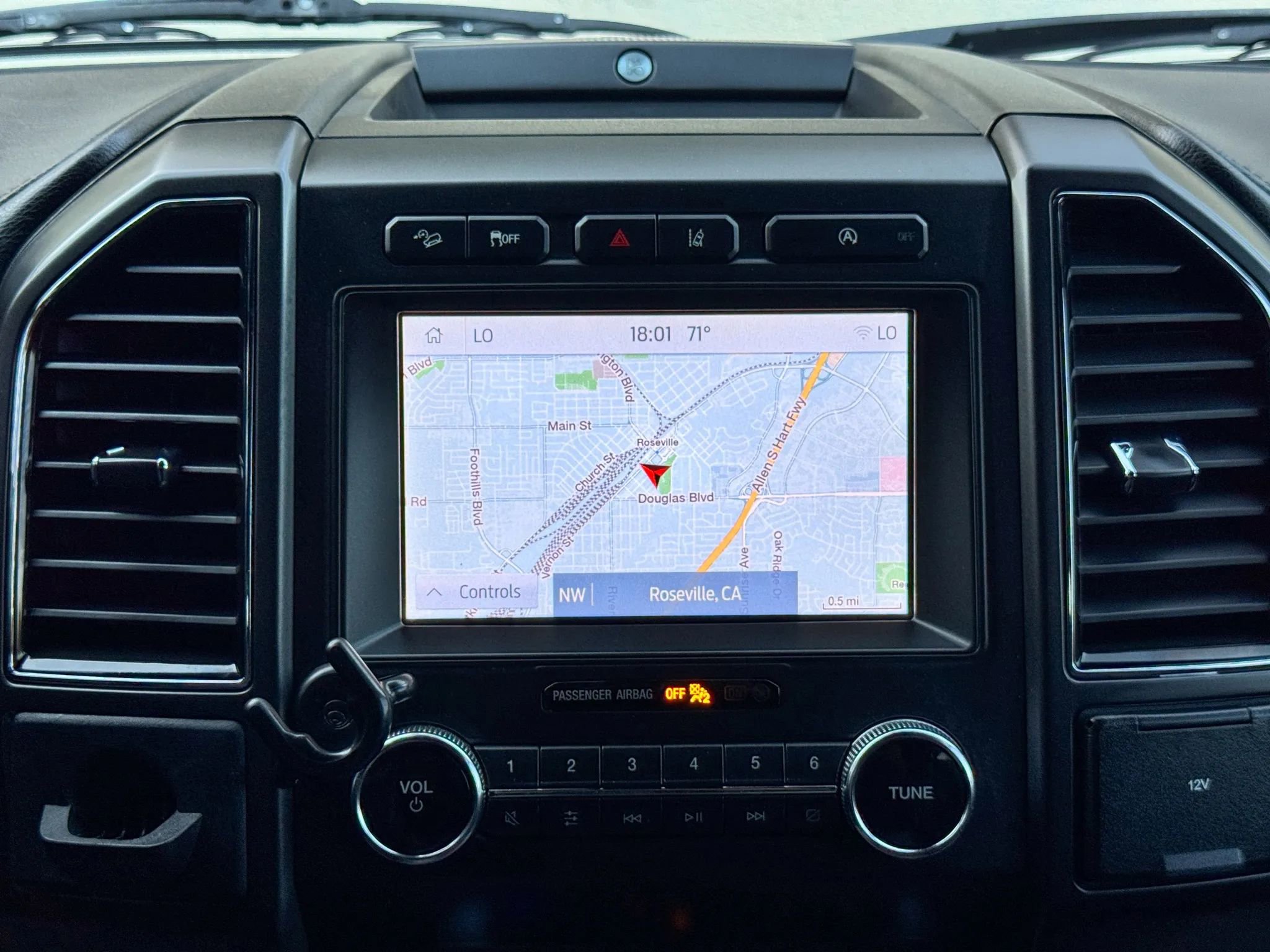 Used 2020 Ford Expedition Max Limited image 36