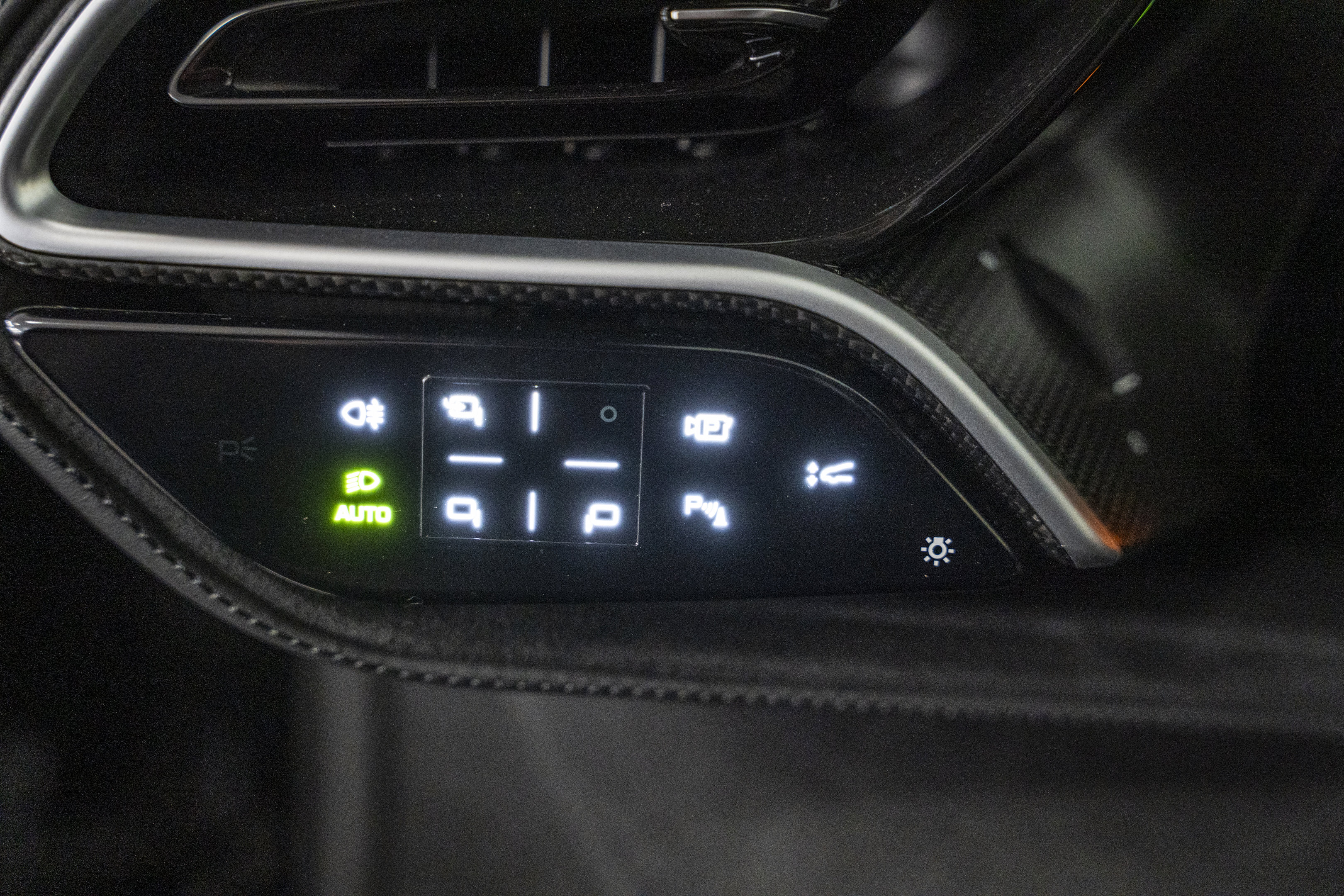 Used 2023 Ferrari 296 GTB image 37