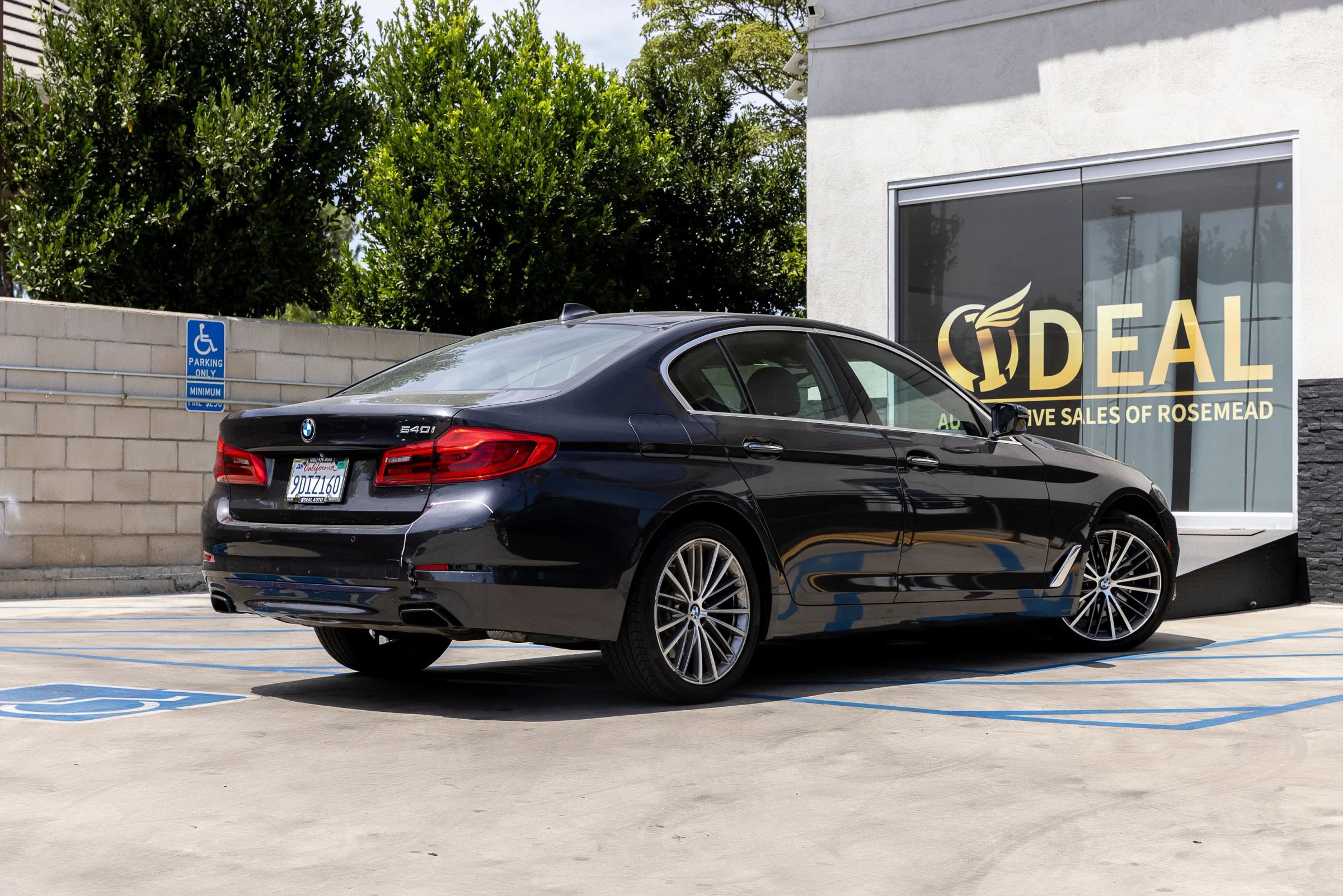 Used 2018 BMW 540i RWD image 10