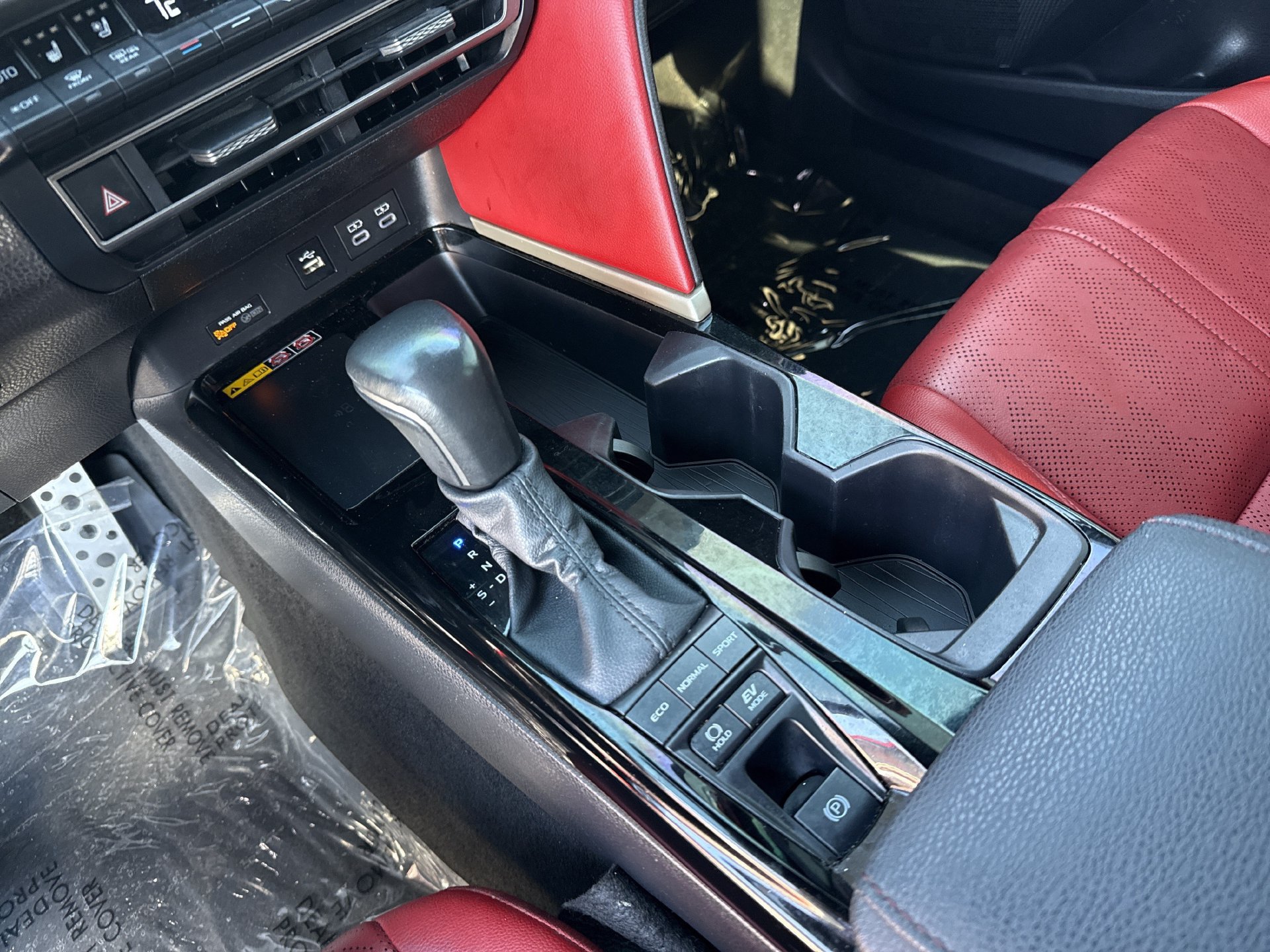 Used 2025 Toyota Camry XSE w/ Premium Package FWD image 10