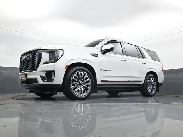 Certified 2023 GMC Yukon Denali Ultimate w/ LPO, Floor Liner Package AWD/4WD image 22