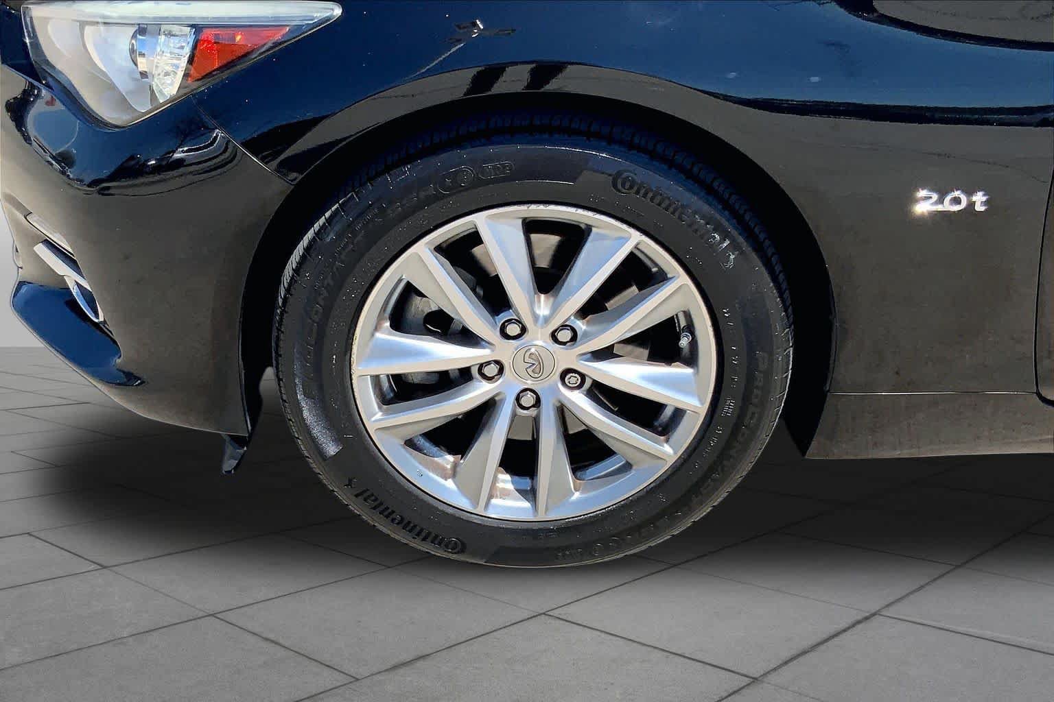 Used 2017 INFINITI Q50 2.0t RWD image 10