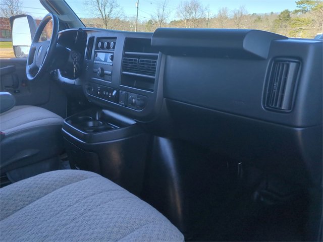 Used 2022 Chevrolet Express 3500 w/ Power Convenience Package image 35