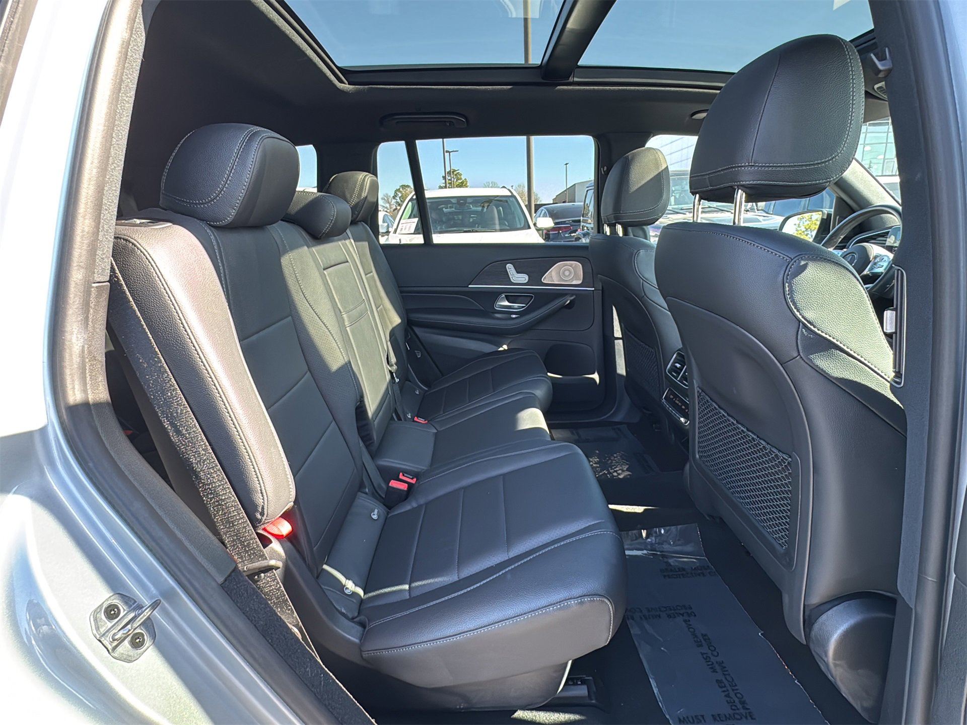 Used 2022 Mercedes-Benz GLS 450 4MATIC image 25