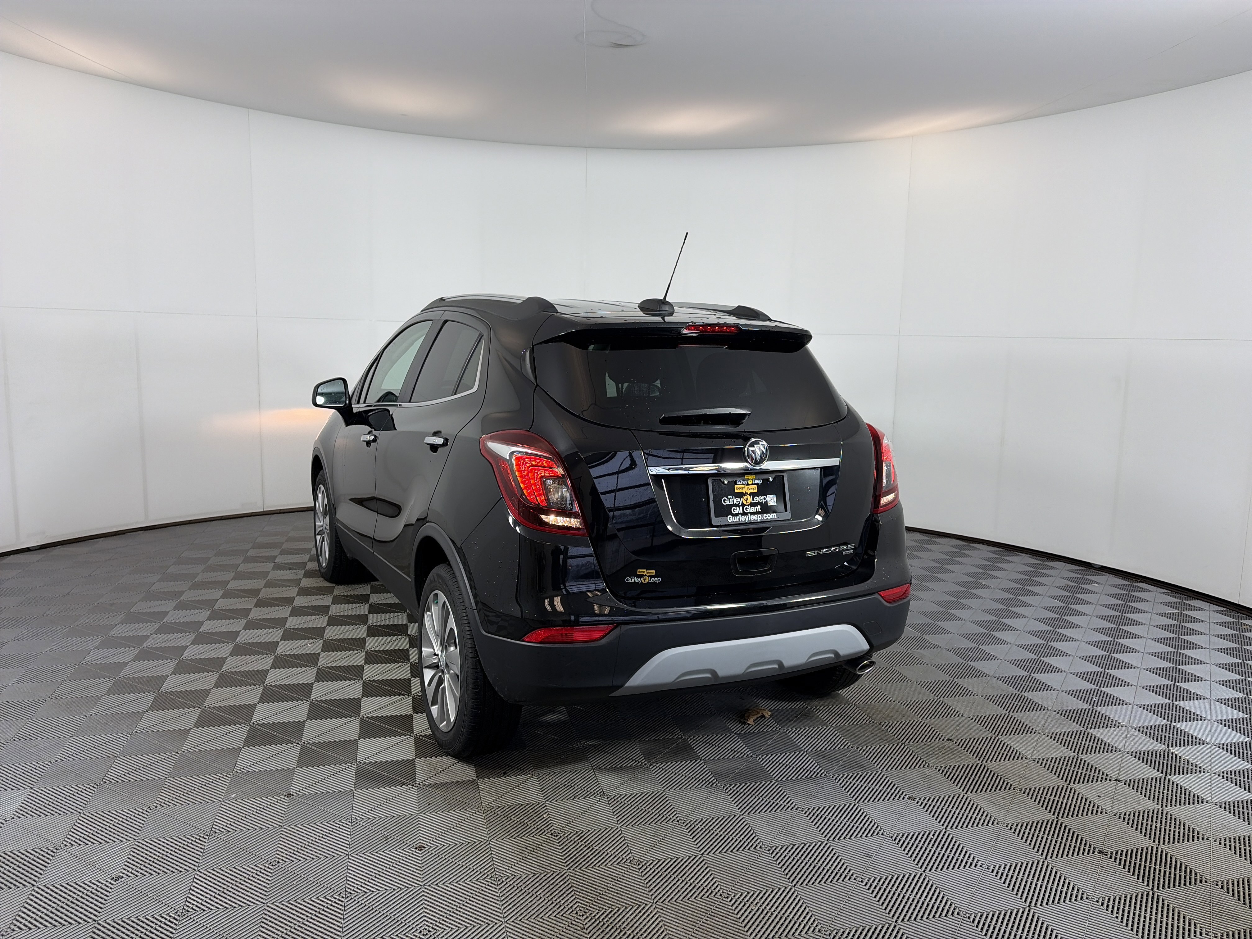 Used 2020 Buick Encore Preferred w/ Safety Package image 8