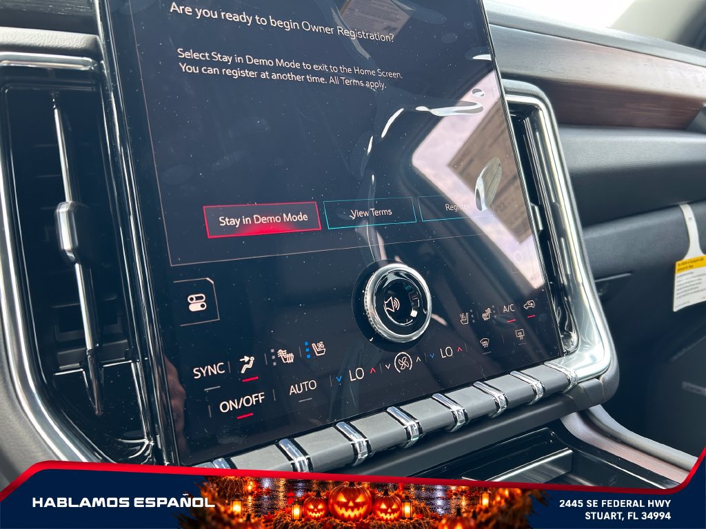 New 2026 GMC Yukon Denali w/ Denali Reserve Package AWD/4WD image 30