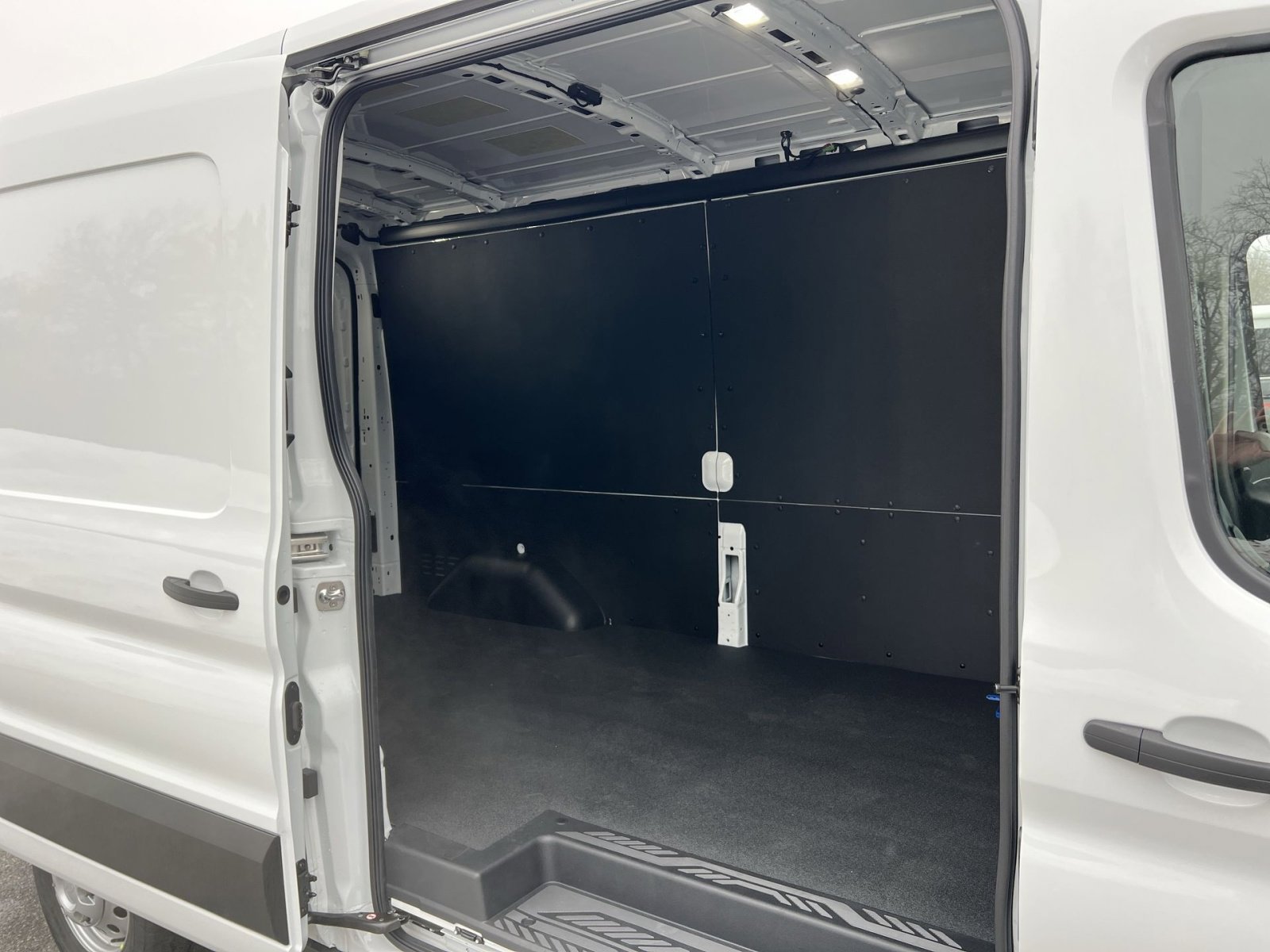 New 2026 Ford Transit 250 148 Medium Roof w/ Load Area Protection Package image 23