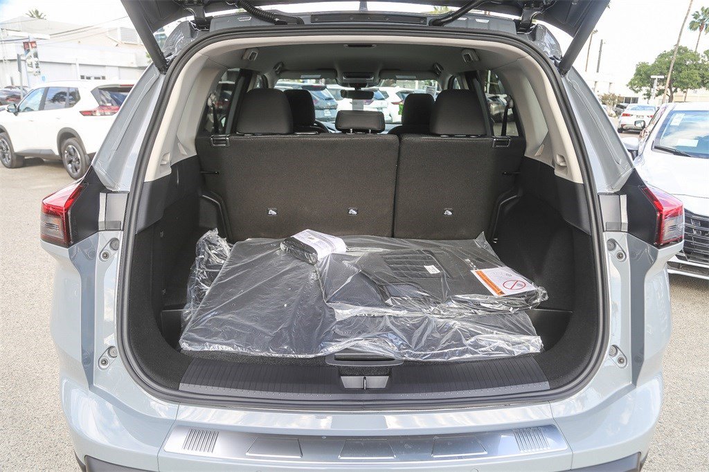 New 2026 Nissan Rogue SV image 11