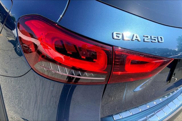 Certified 2023 Mercedes-Benz GLA 250 4MATIC w/ Premium Package image 25