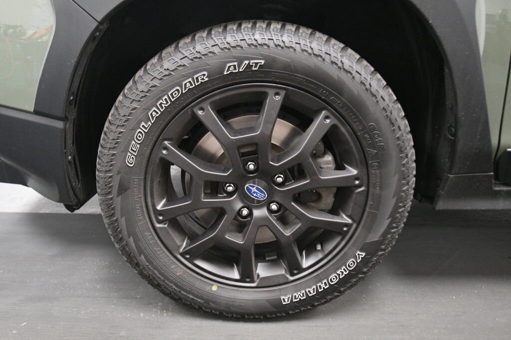 Used 2024 Subaru Crosstrek 2.5i Wilderness AWD/4WD image 34