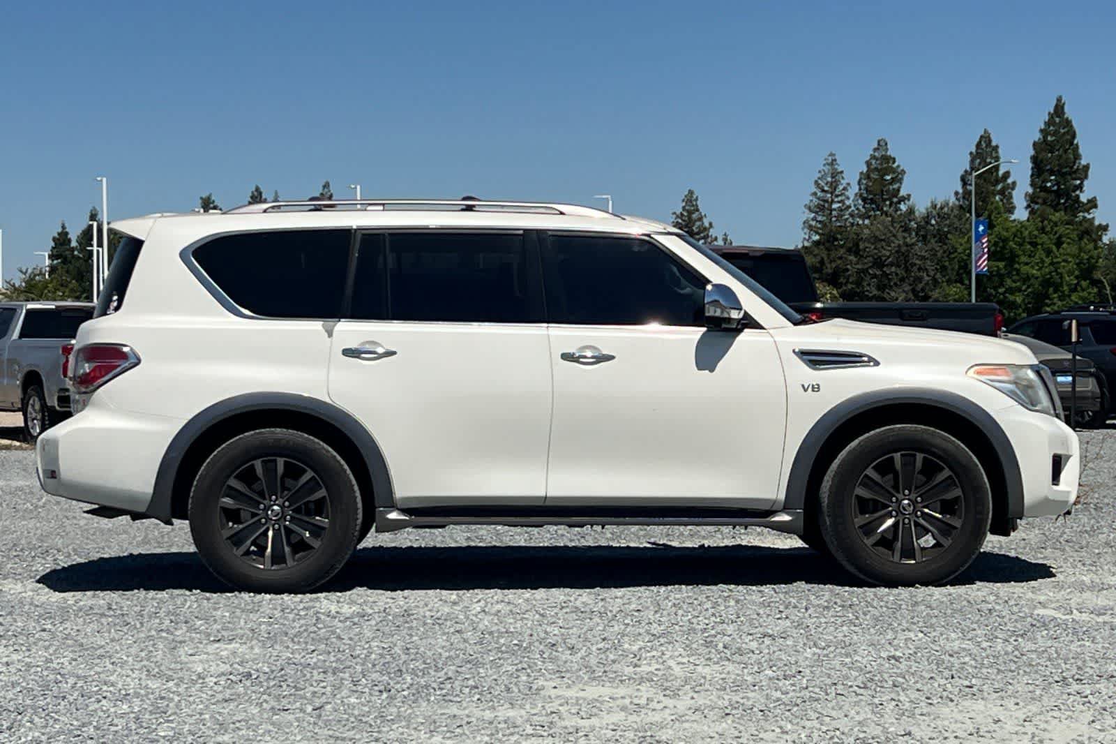 Used 2017 Nissan Armada Platinum w/ Interior Lighting Package RWD image 9
