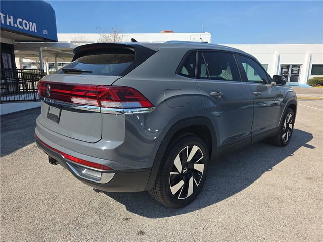 New 2026 Volkswagen Atlas Cross Sport SE image 3