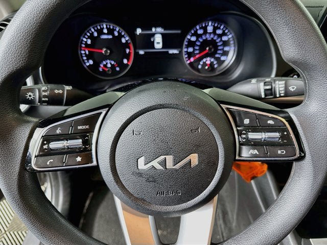 Certified 2023 Kia Forte LXS w/ LXS Technology Package FWD image 11