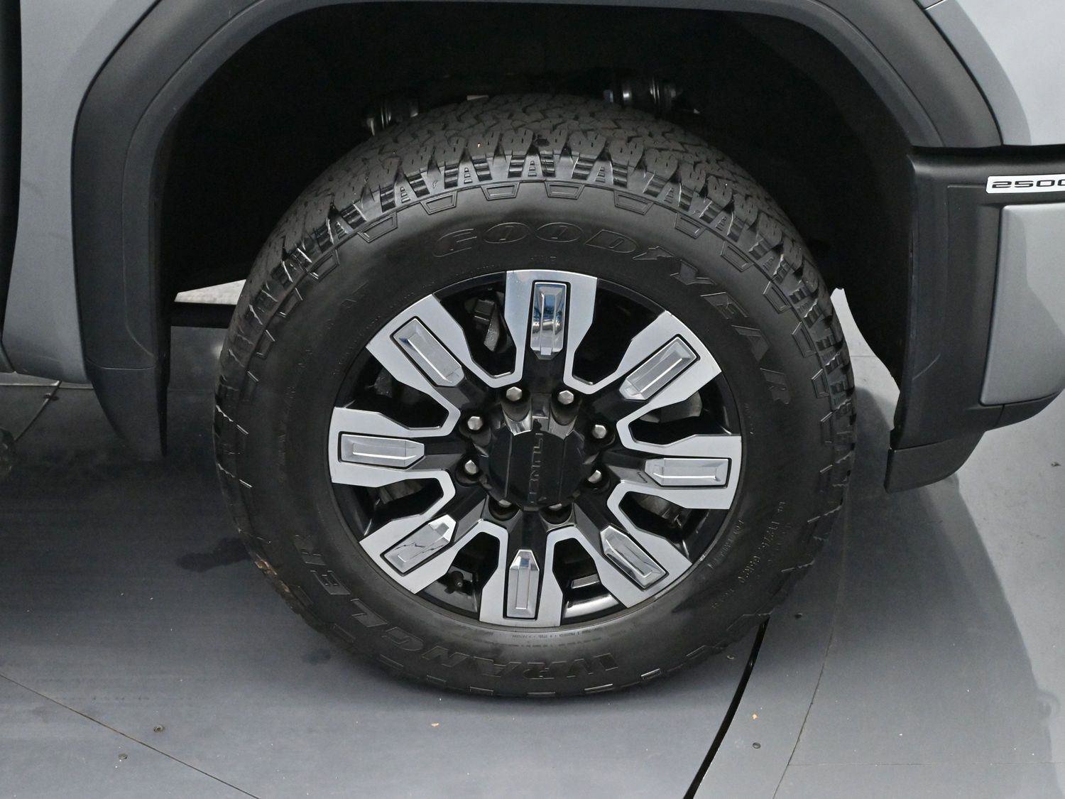 Used 2024 GMC Sierra 2500 Denali w/ Denali Reserve Package image 40