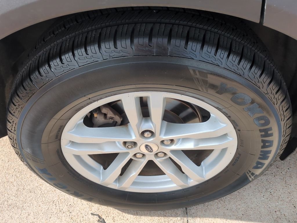 Used 2021 Ford Explorer XLT w/ Equipment Group 202A image 23