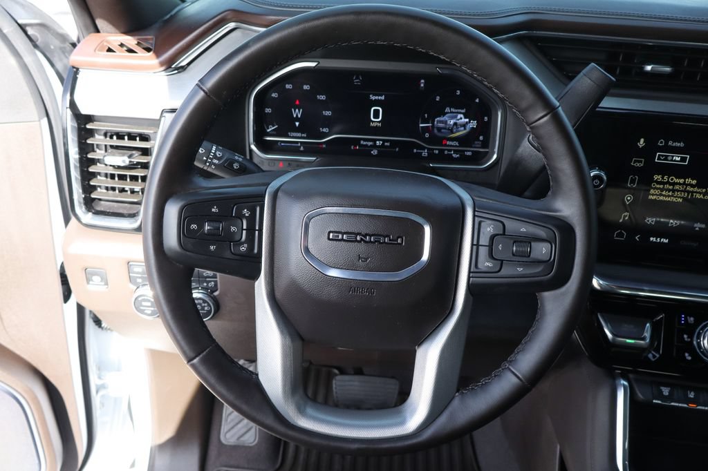 Used 2025 GMC Sierra 2500 Denali w/ Denali Reserve Package AWD/4WD image 28
