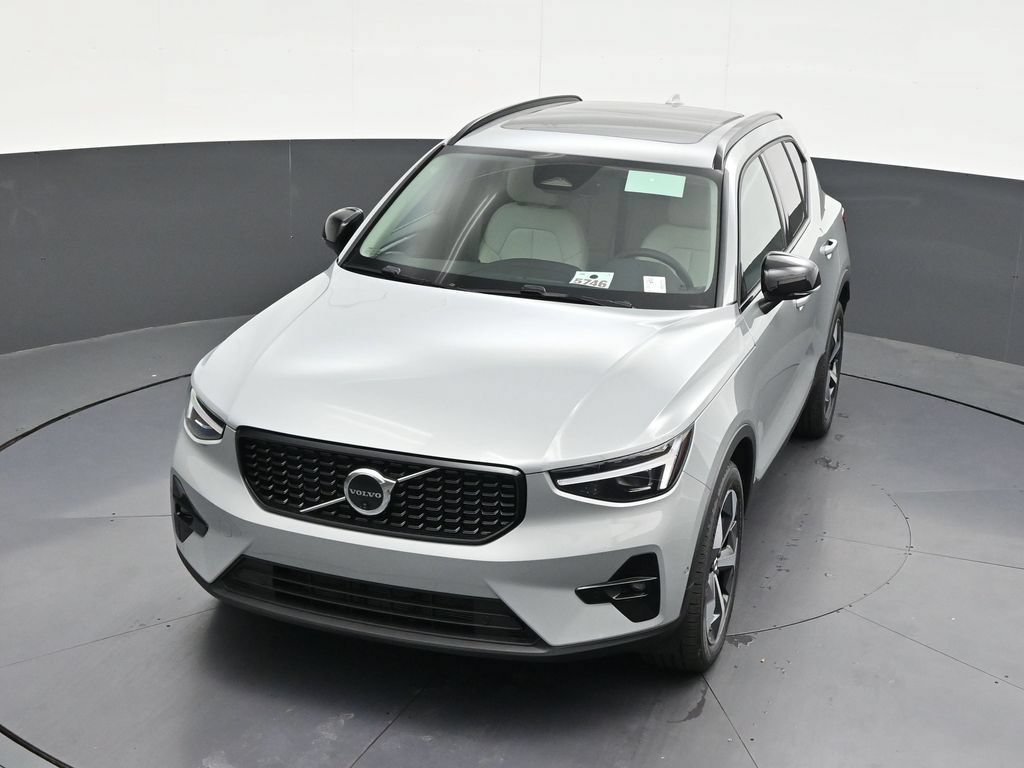 New 2026 Volvo XC40 B5 Plus w/ Protection Package Premier AWD/4WD image 22
