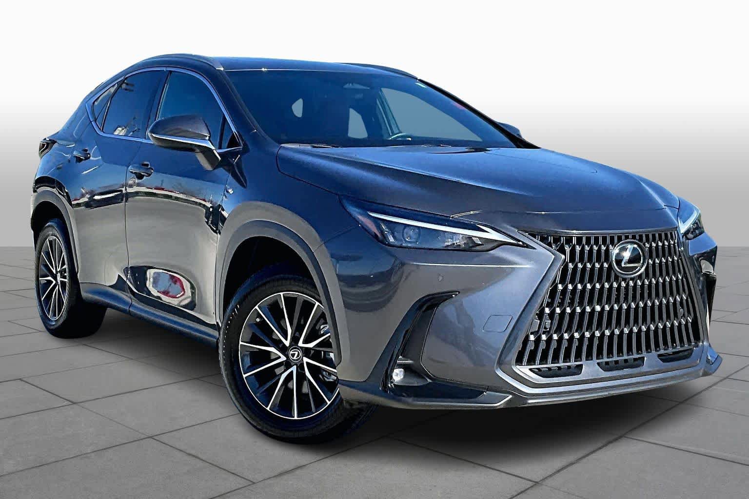 Used 2025 Lexus NX 250 FWD w/ Accessory Package (Z1) image 3