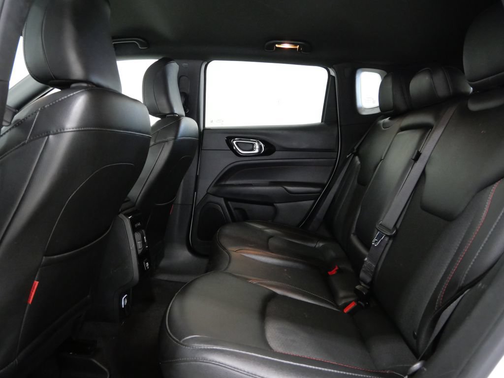 Used 2024 Jeep Compass Trailhawk AWD/4WD image 24