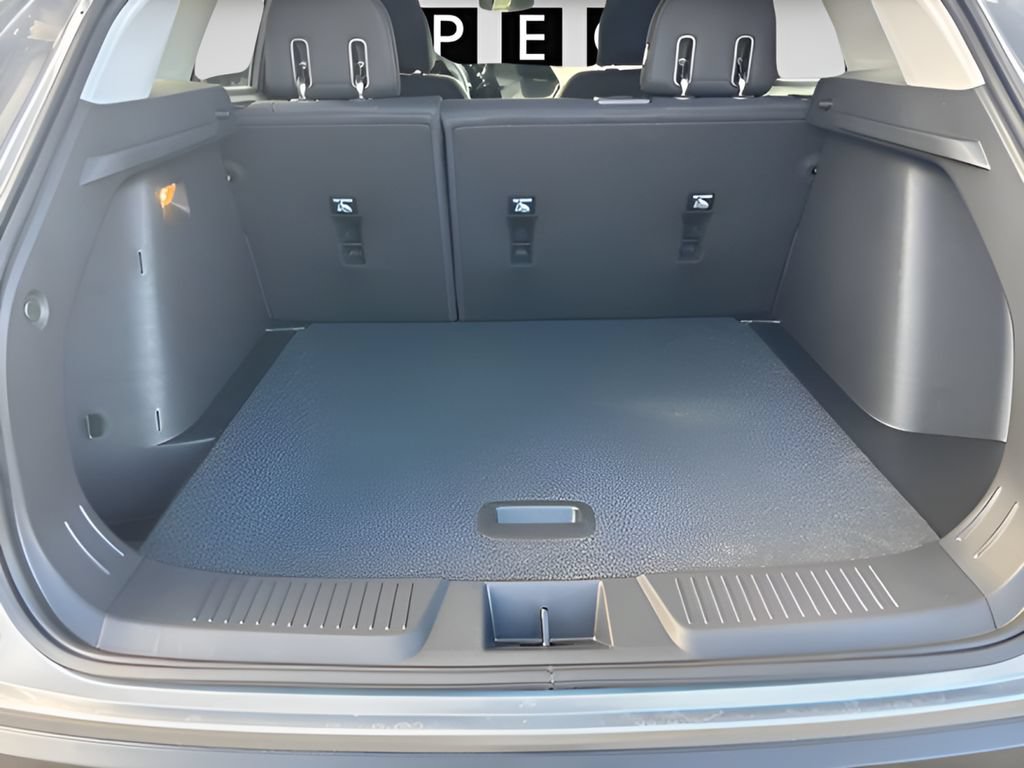 New 2026 Chevrolet Trax LS w/ Driver Confidence Package FWD image 9