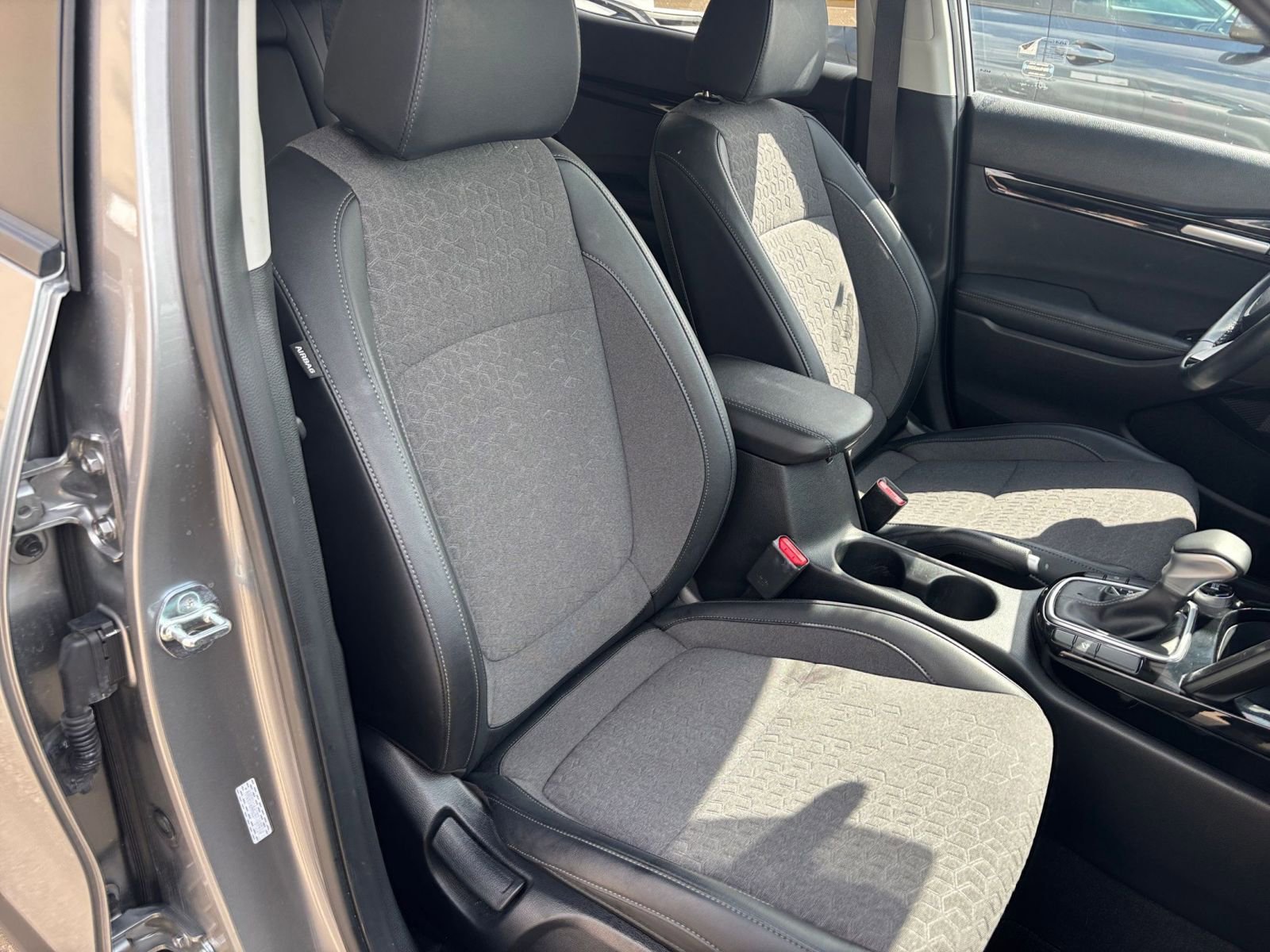 Used 2025 Kia Seltos S image 37