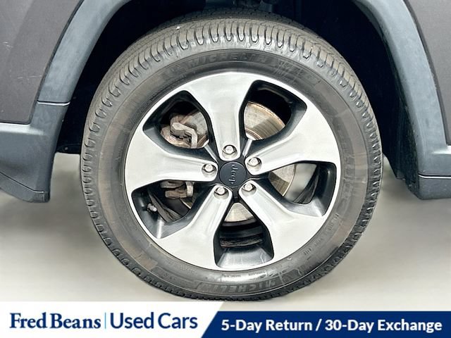 Used 2019 Jeep Compass Latitude w/ Popular Equipment Group AWD/4WD image 37