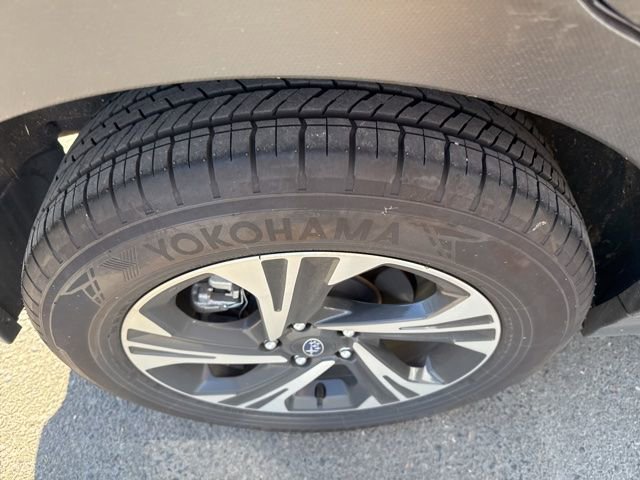 Used 2024 Subaru Crosstrek 2.0i Premium image 17