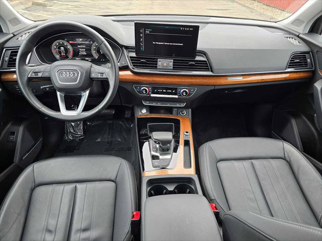 Used 2023 Audi Q5 2.0T Premium Plus w/ Premium Plus Package AWD/4WD image 19