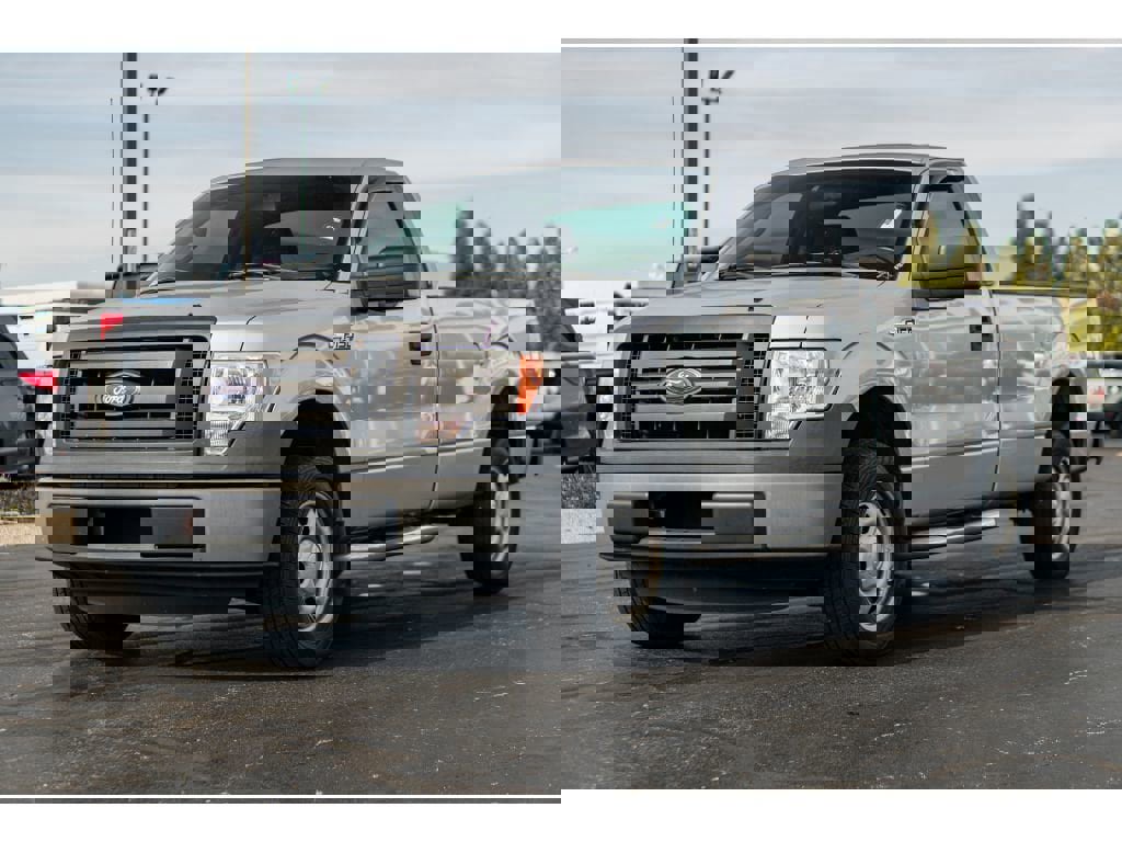 Used 2011 Ford F150 XL w/ XL Plus Pkg image 2