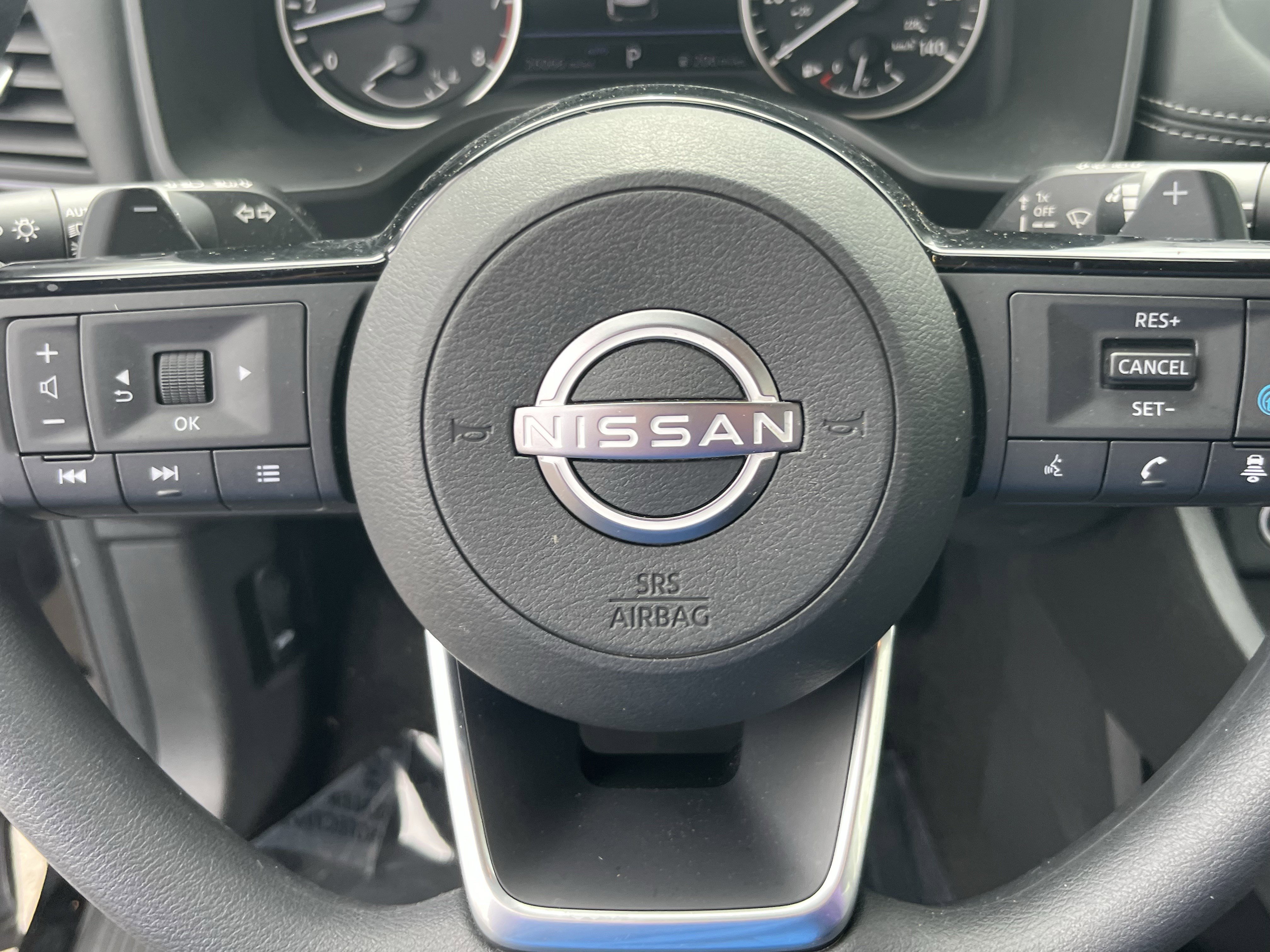 Used 2023 Nissan Rogue SV image 19