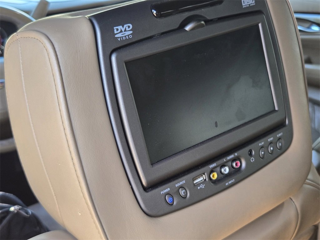 Used 2018 Cadillac Escalade ESV Platinum image 29