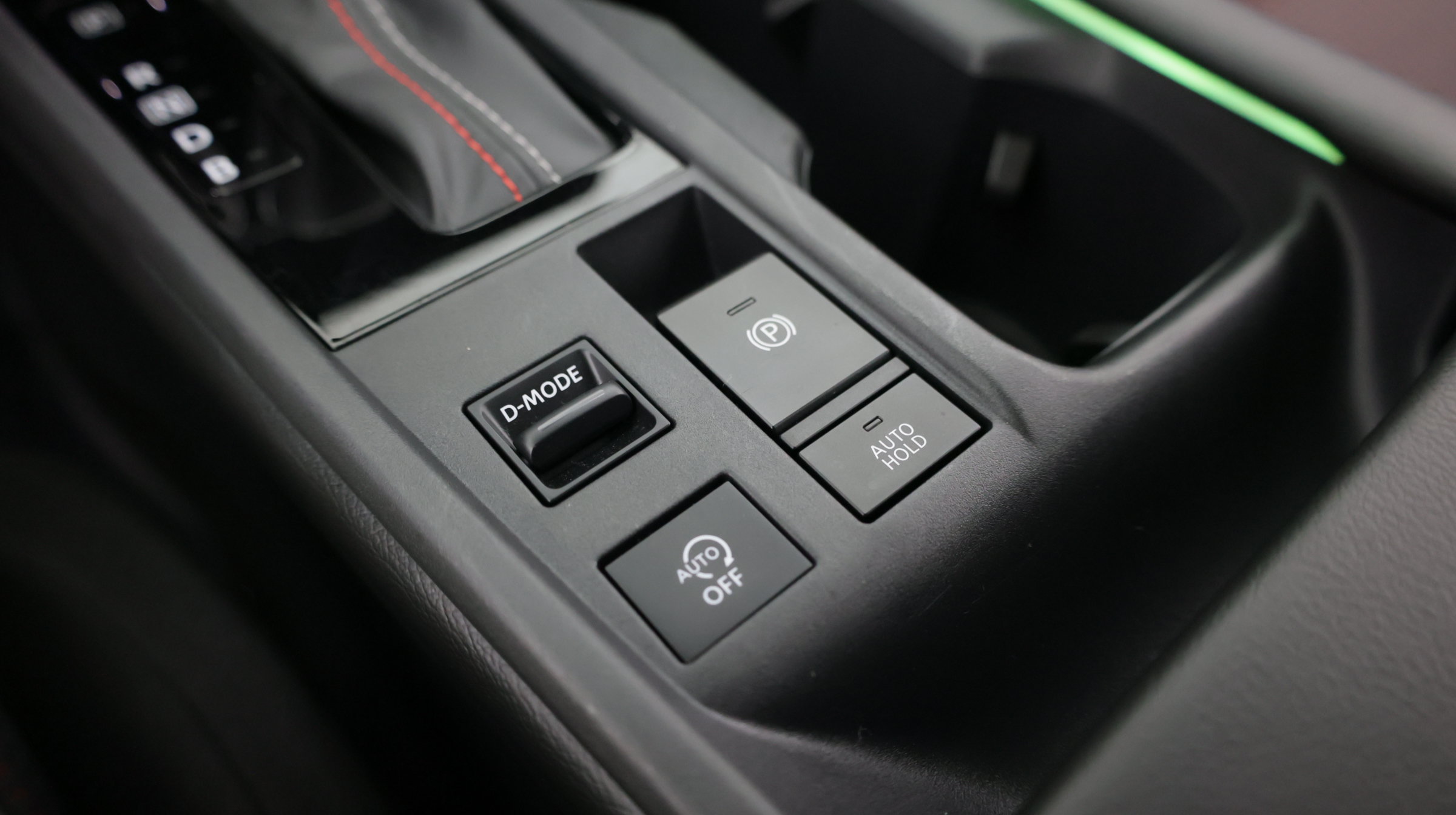 Used 2026 Nissan Sentra SR w/ Floor Mat Package FWD image 16